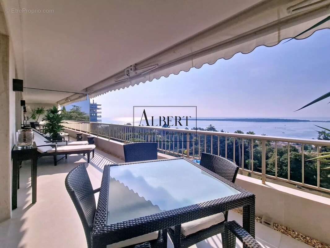 Appartement à CANNES