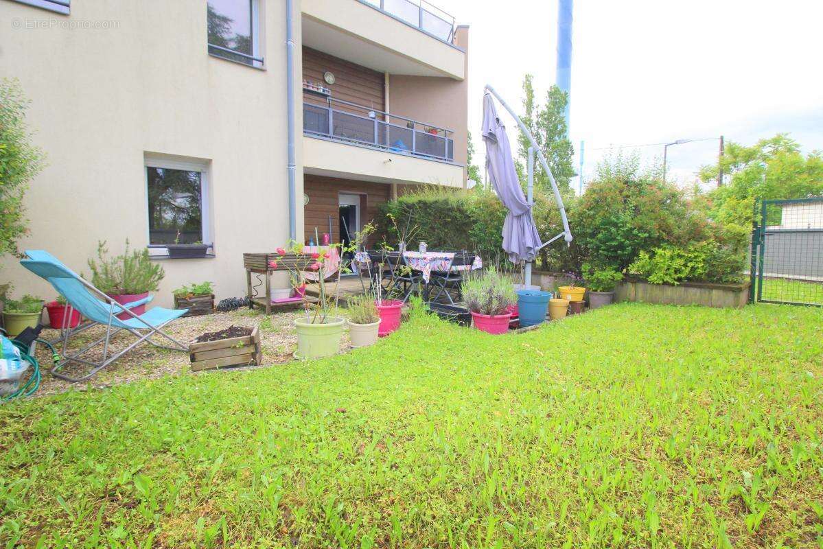 Appartement à RILLIEUX-LA-PAPE