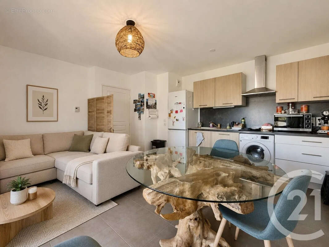 Appartement 43 m² à Le Cannet  - photo 2