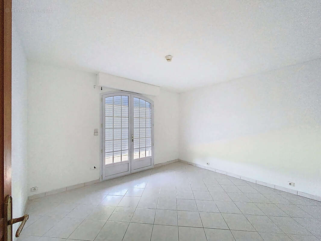 Maison à SAINTE-EULALIE