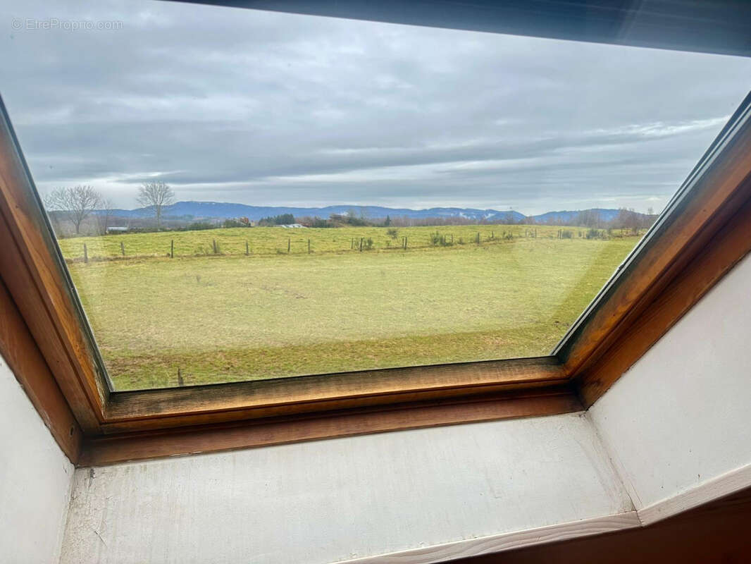 Maison à ESMOULIERES