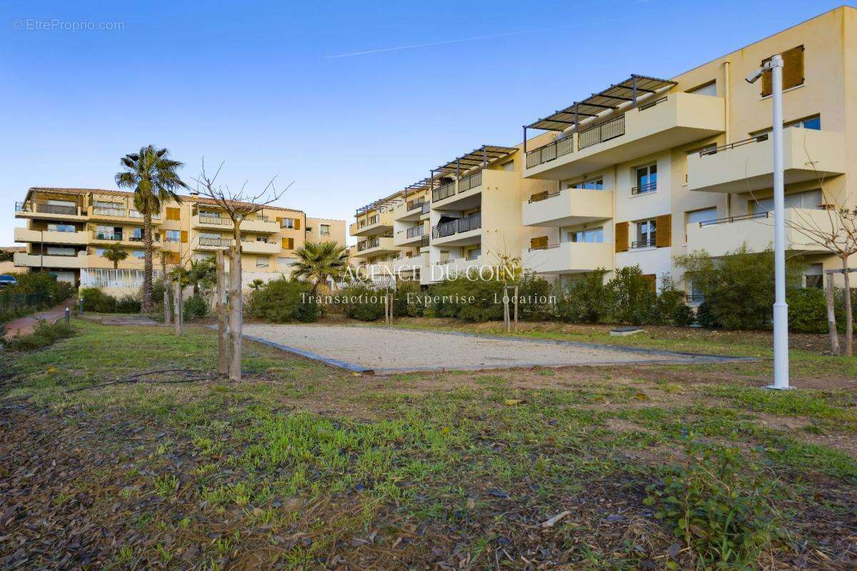 Appartement à LE MUY