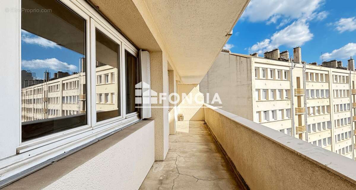 Appartement à SAINT-ETIENNE