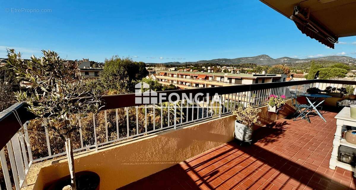 Appartement à SIX-FOURS-LES-PLAGES