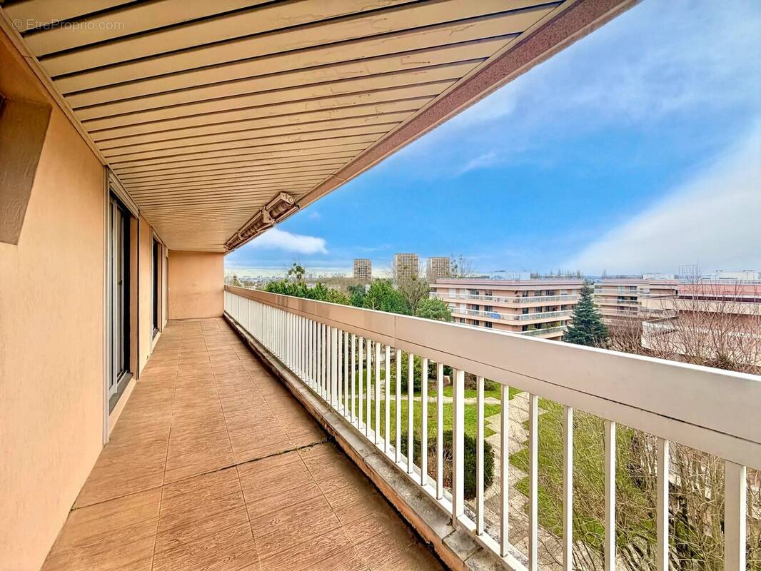 Appartement à VERRIERES-LE-BUISSON