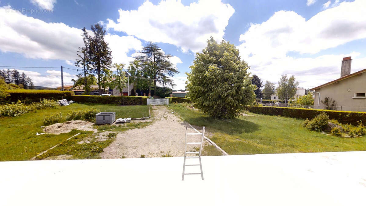 Maison à MONTFAUCON-EN-VELAY
