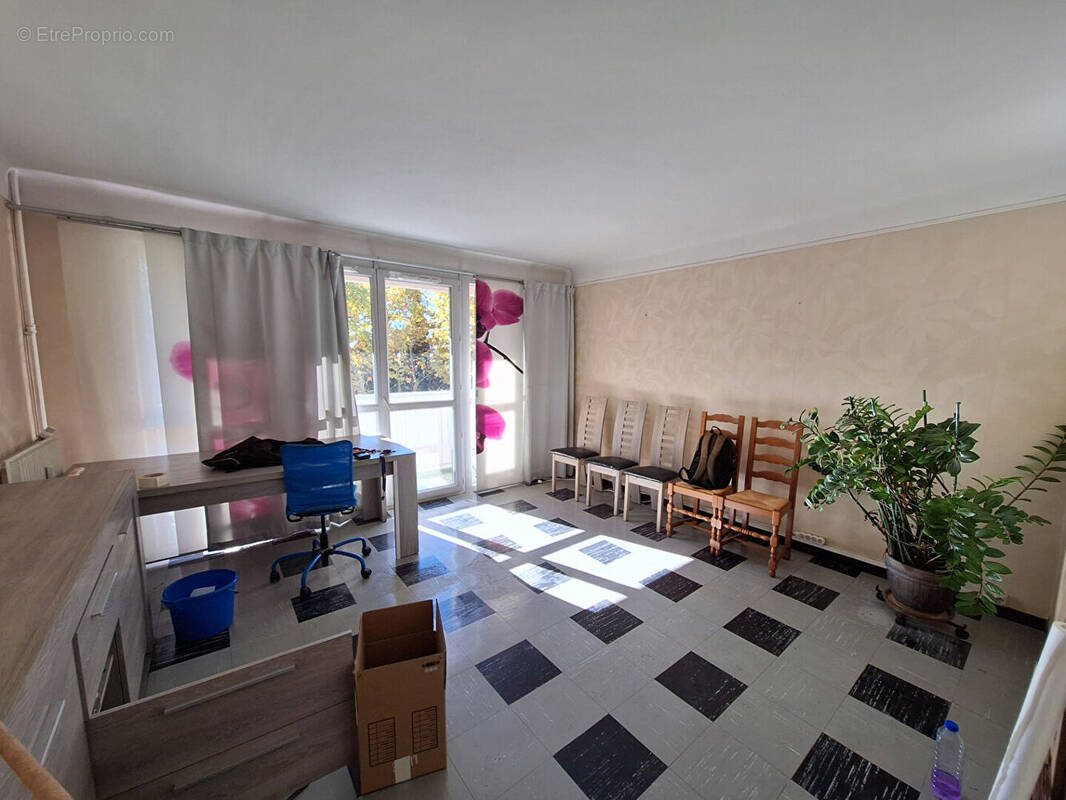 Appartement à MARSEILLE-14E