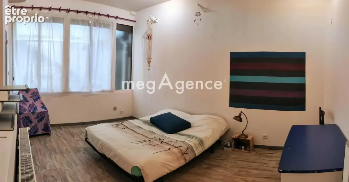 T2 de 52 m² style loft – Charpennes / Limite 6ème - photo 4