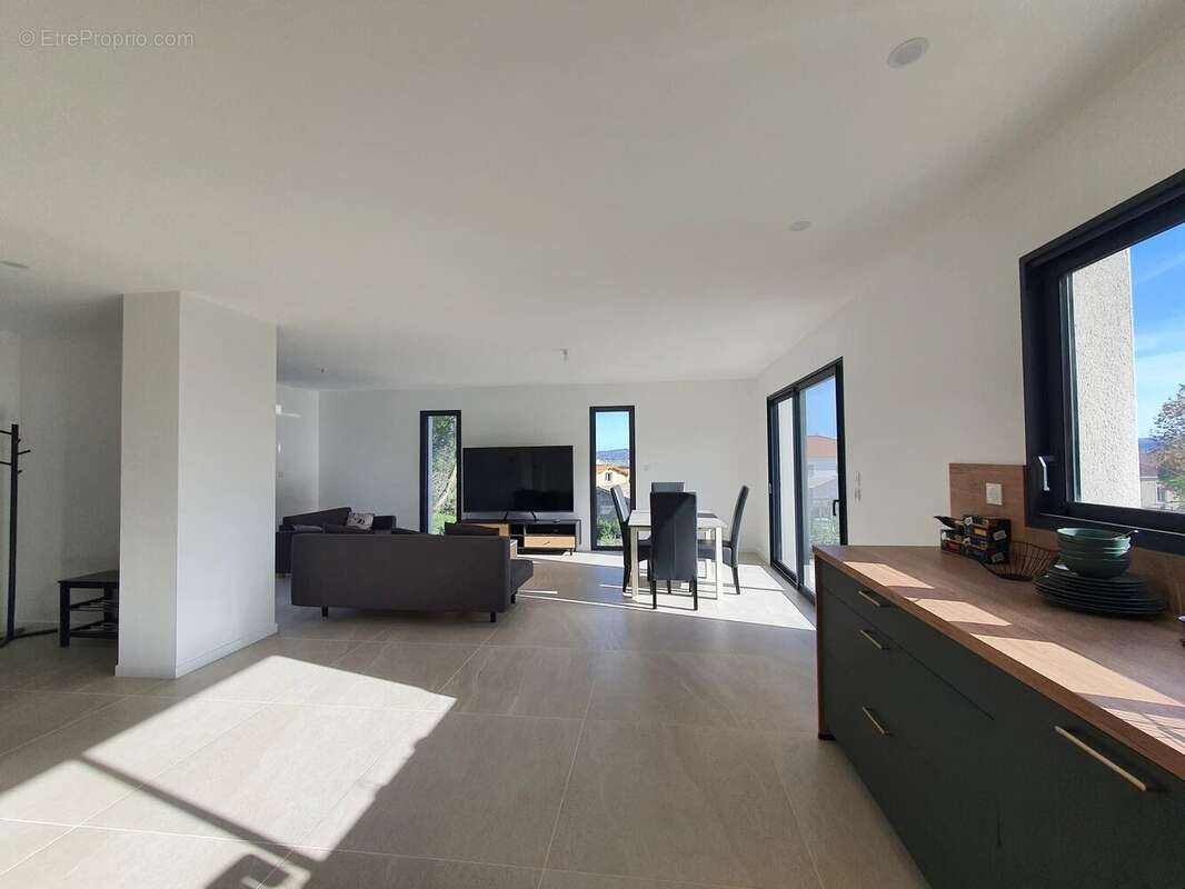 Maison à SAINT-PIERRE-DE-BOEUF