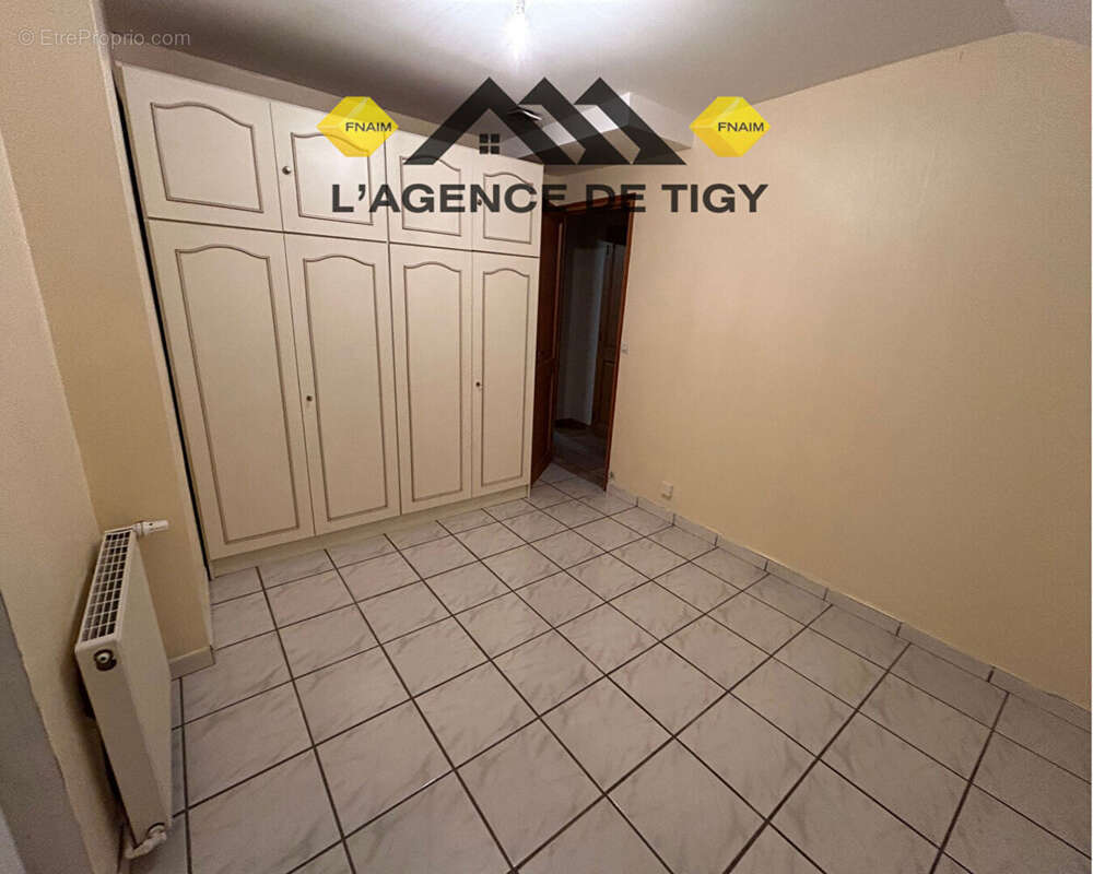 Maison à VIENNE-EN-VAL