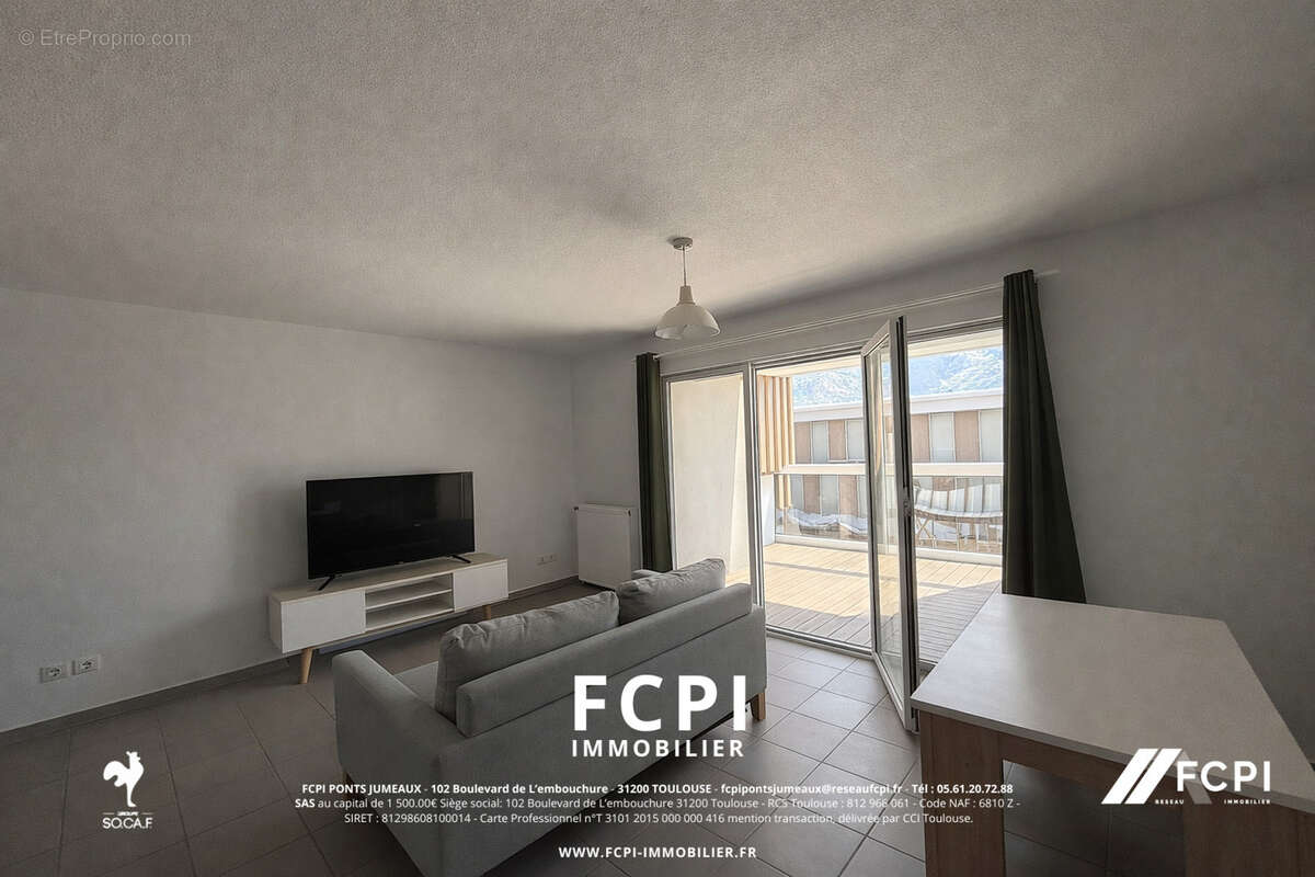 Appartement trois pièces 65 m2 - CUGNAUX - photo 3