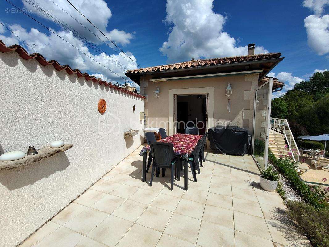 Maison à PAYRE