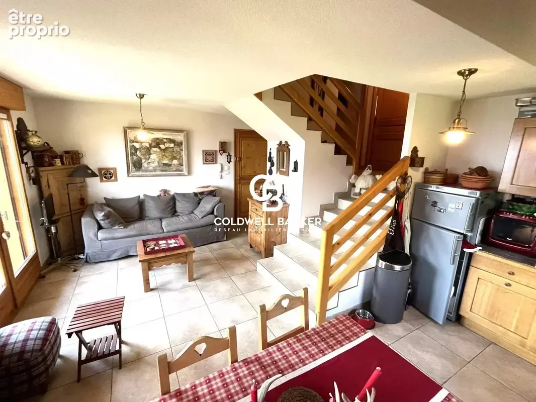 Appartement t4 - triplex - 100.47 m² - combloux - photo 1