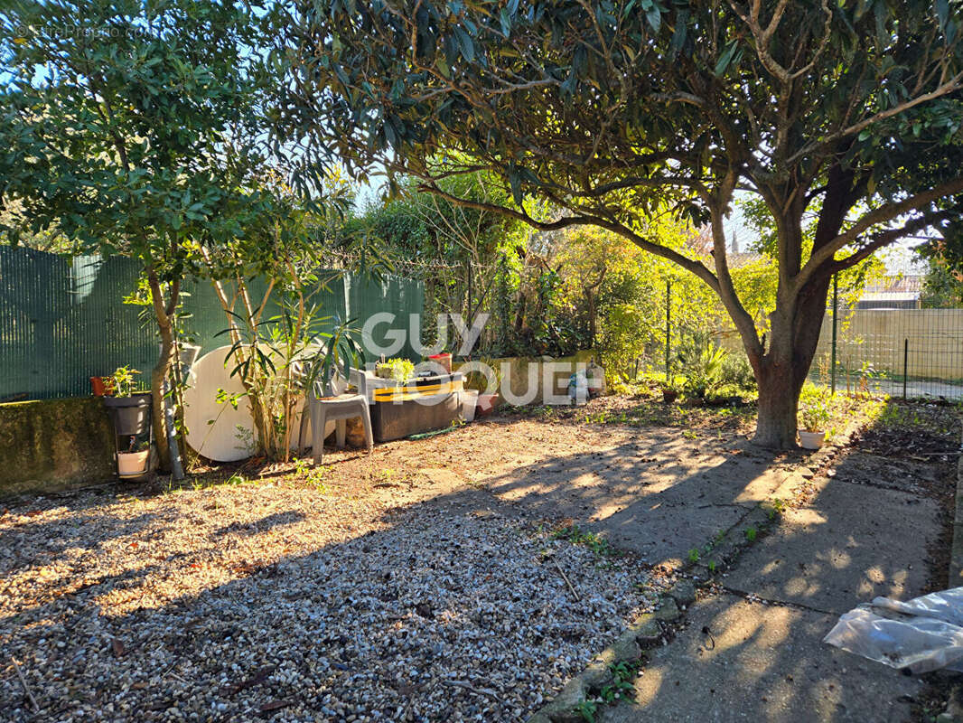 Maison à BAGNOLS-SUR-CEZE