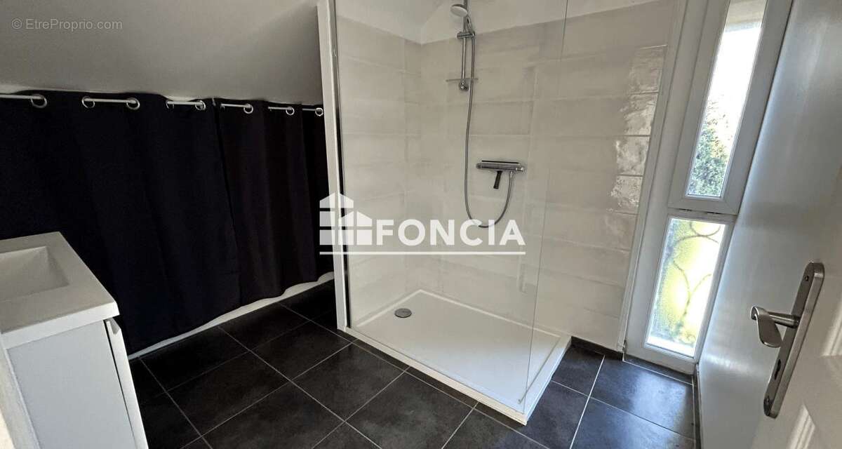 Maison à BORMES-LES-MIMOSAS