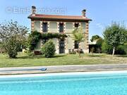 Maison à SAINT-GIRONS-D'AIGUEVIVES