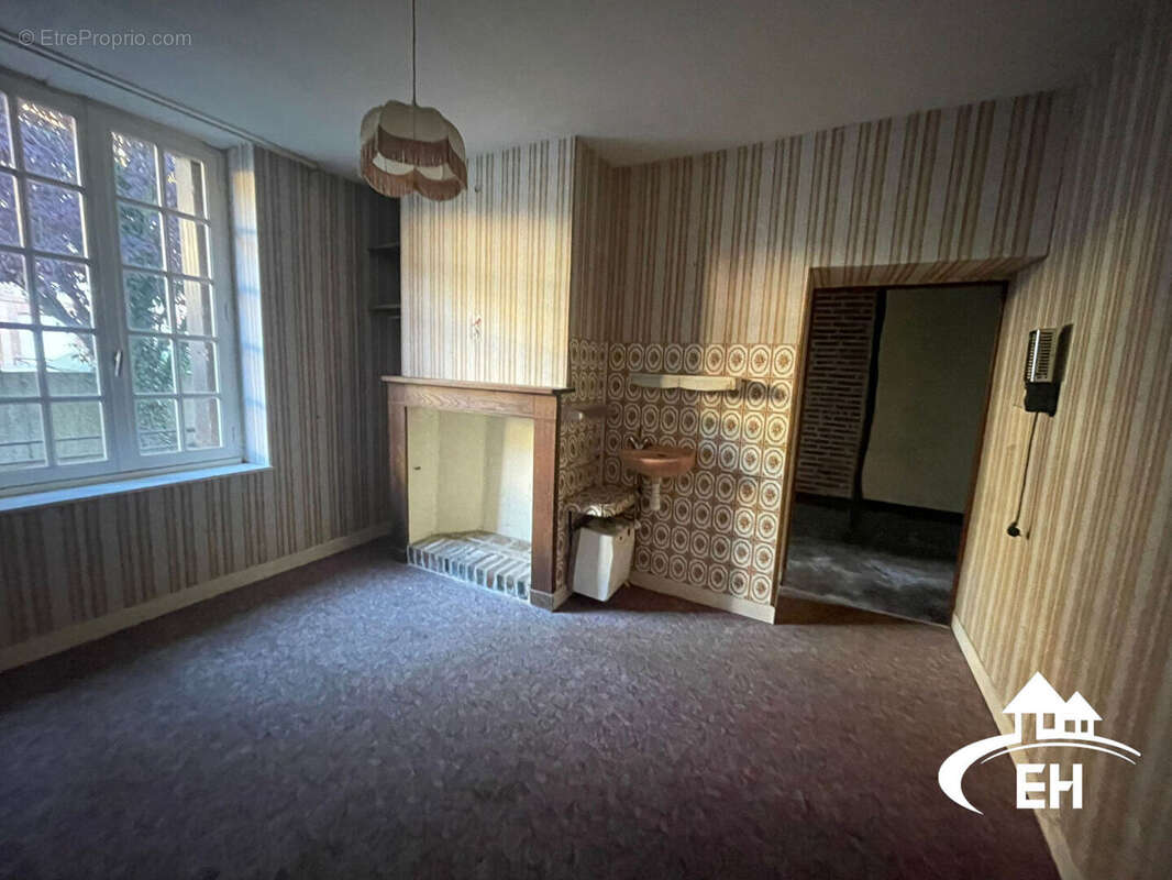 Maison de ville entierement renovée - photo 8