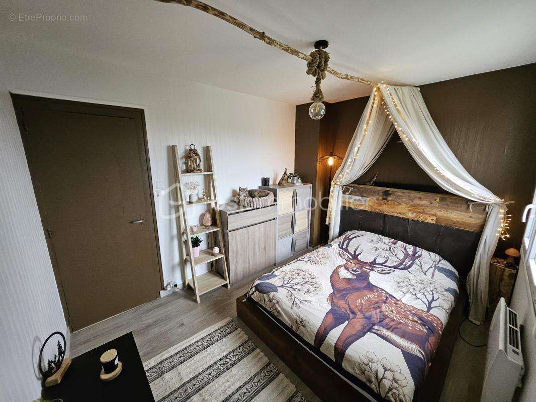 ***** maison bien rénovée, 3 chambres, cuisine équipée avec jardin intime et grand sous-sol***** - photo 6