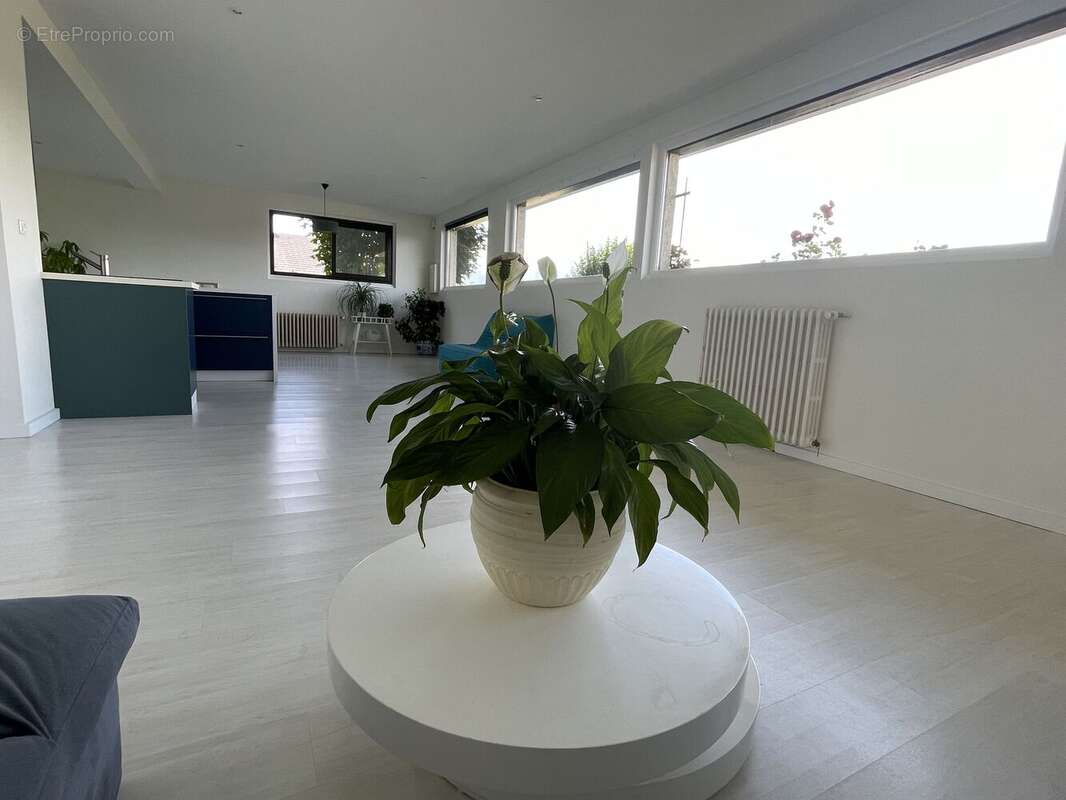 Photo 6 - Maison à ENTREVERNES