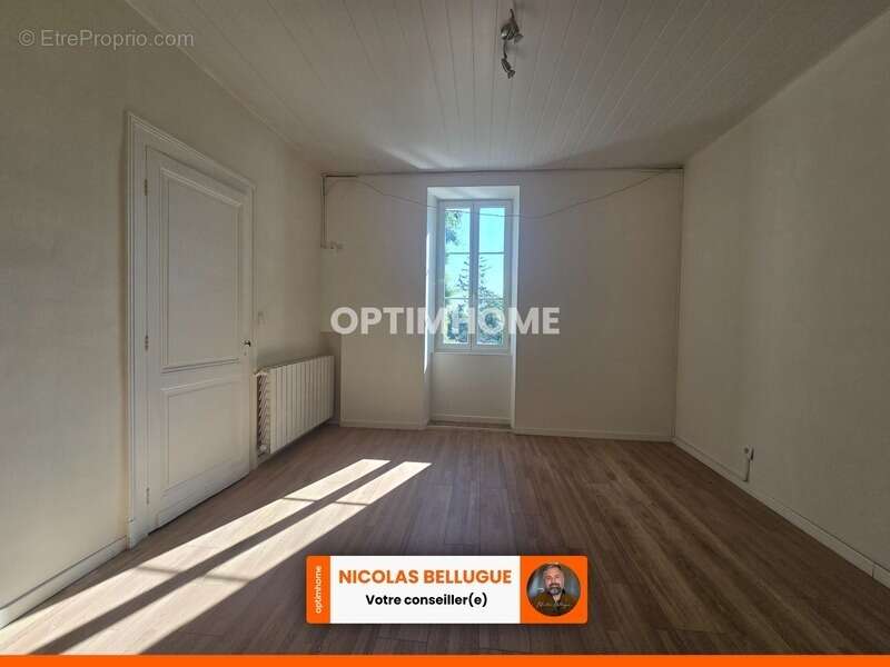 Maison de famille avec beaux volumes et grange attenante - photo 10