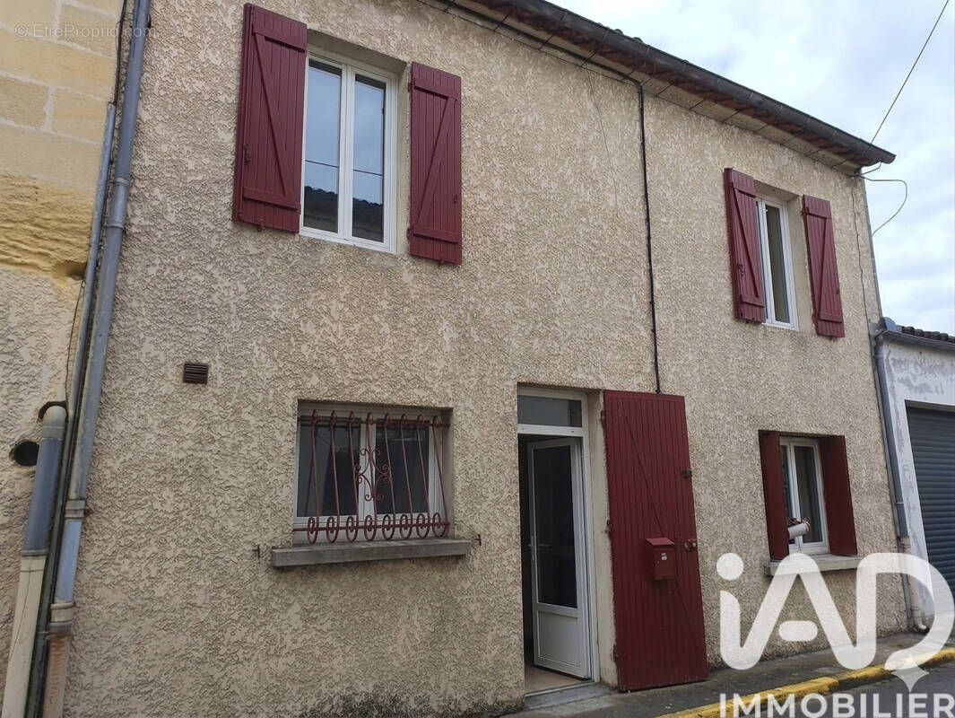 Photo 1 - Maison à SAINT-DENIS-DE-PILE