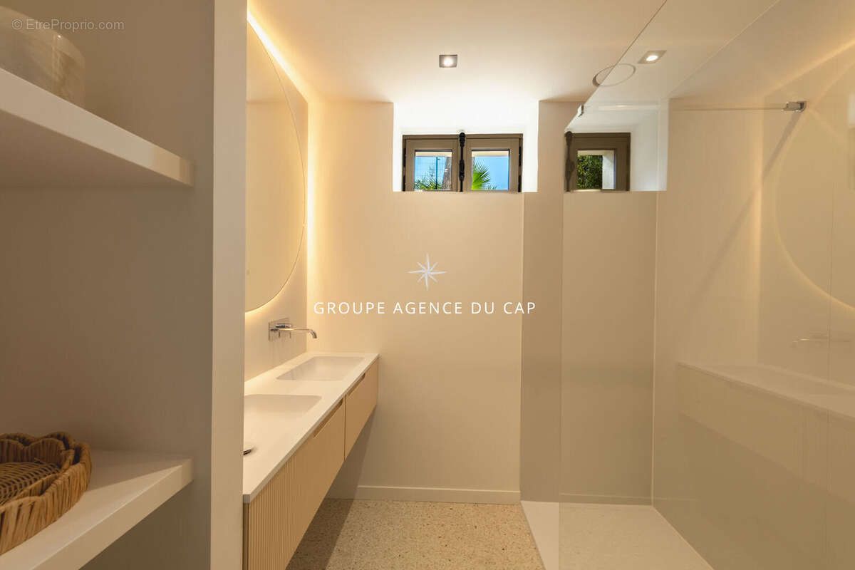 Maison à SAINT-RAPHAEL