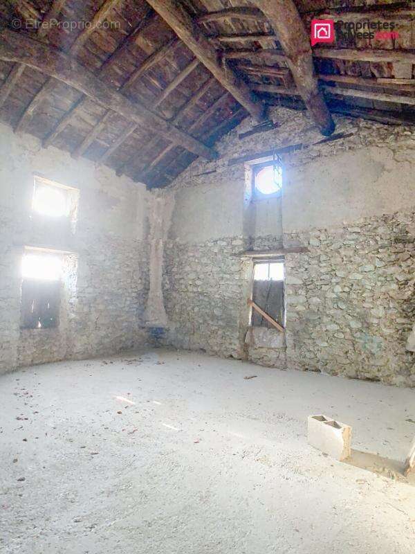 Maison à SAINT-ANDRE-DE-MAJENCOULES