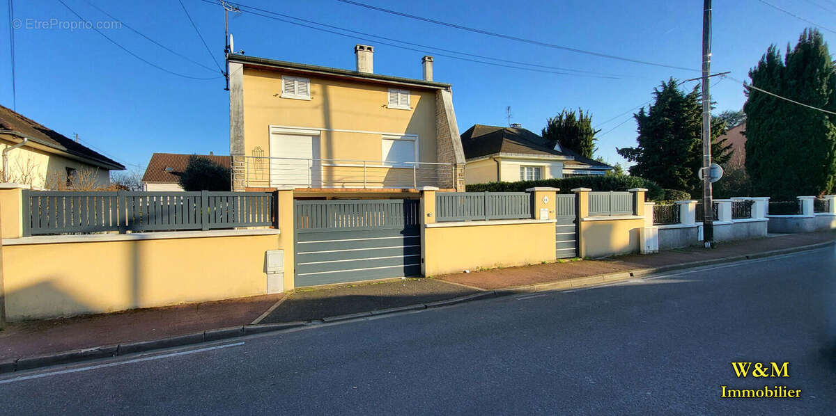 Maison à JUVISY-SUR-ORGE