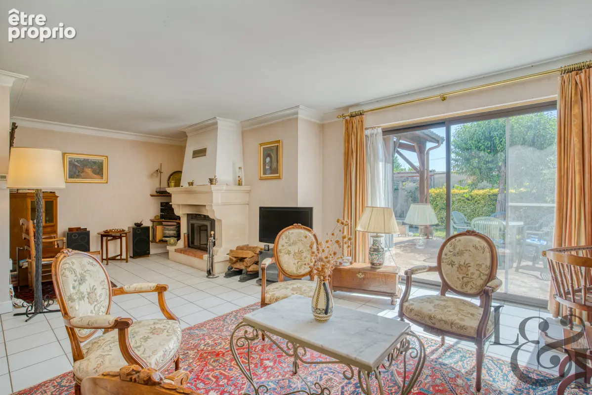 Villa traditionnelle avec garage attenant à vendre à Villeneuve-sur-Lot - photo 9