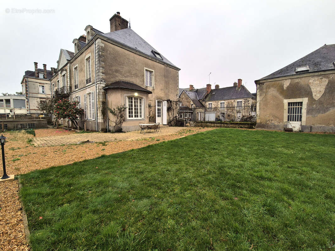Maison à SABLE-SUR-SARTHE