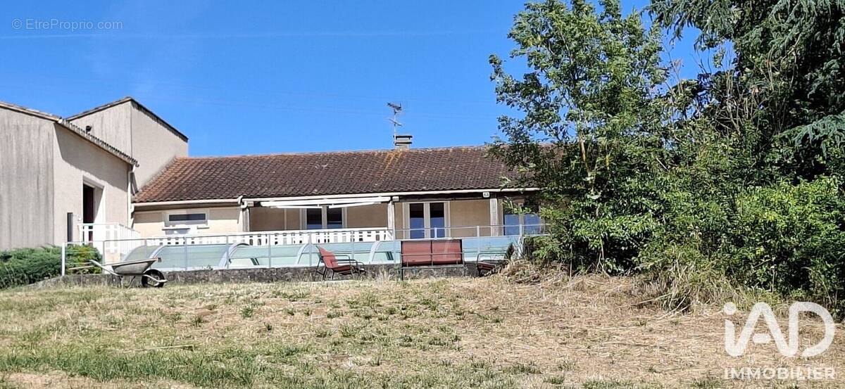 Photo 1 - Maison à SAINT-MARTIN-LE-VIEIL