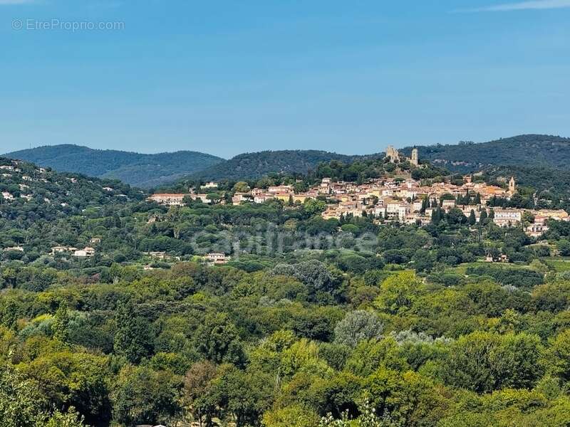 Appartement à COGOLIN