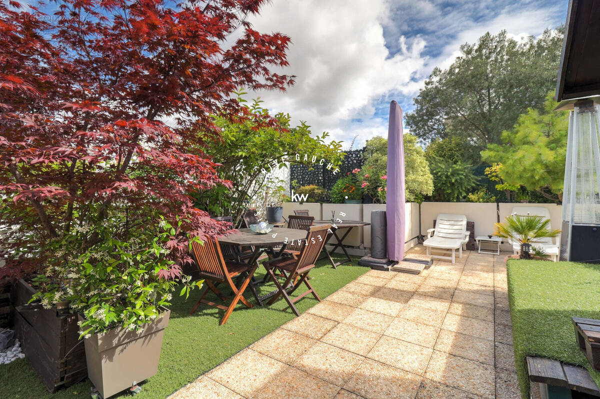 Appartement à SURESNES