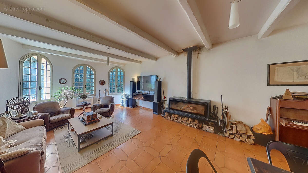 Maison à ENSUES-LA-REDONNE