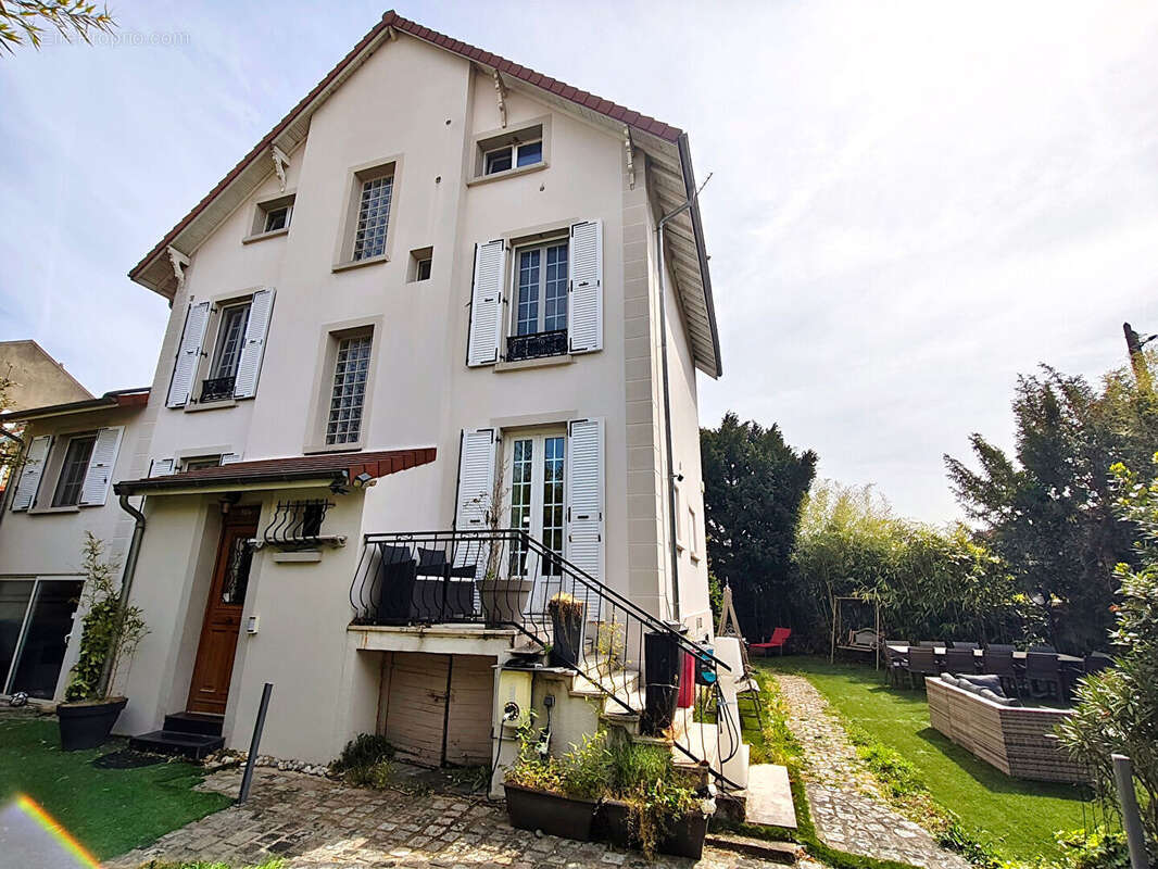 Maison à VILLEMOMBLE