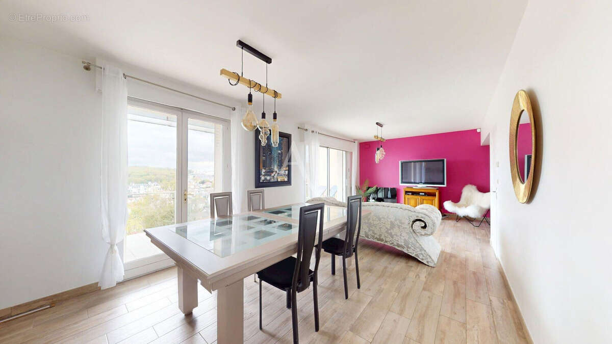 Maison à LE PLESSIS-ROBINSON