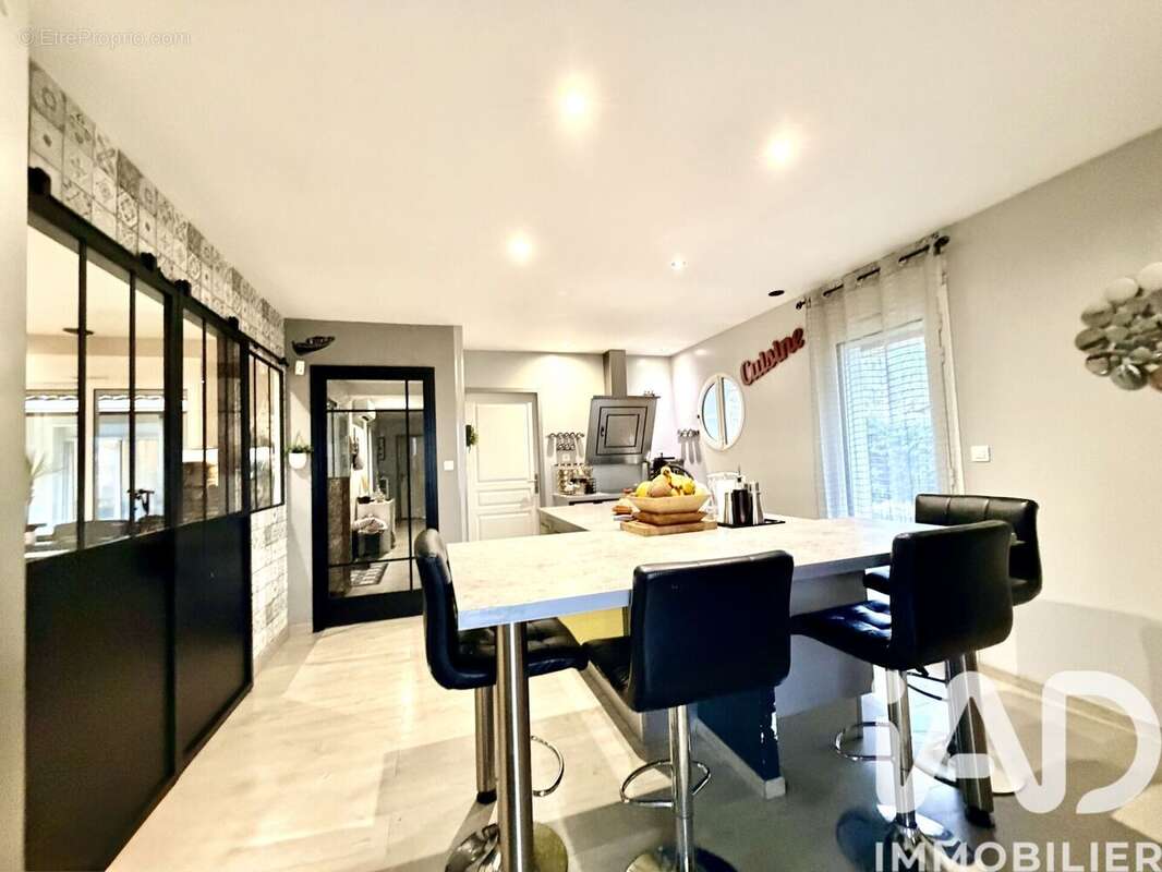 Photo 2 - Maison à MARCHEPRIME