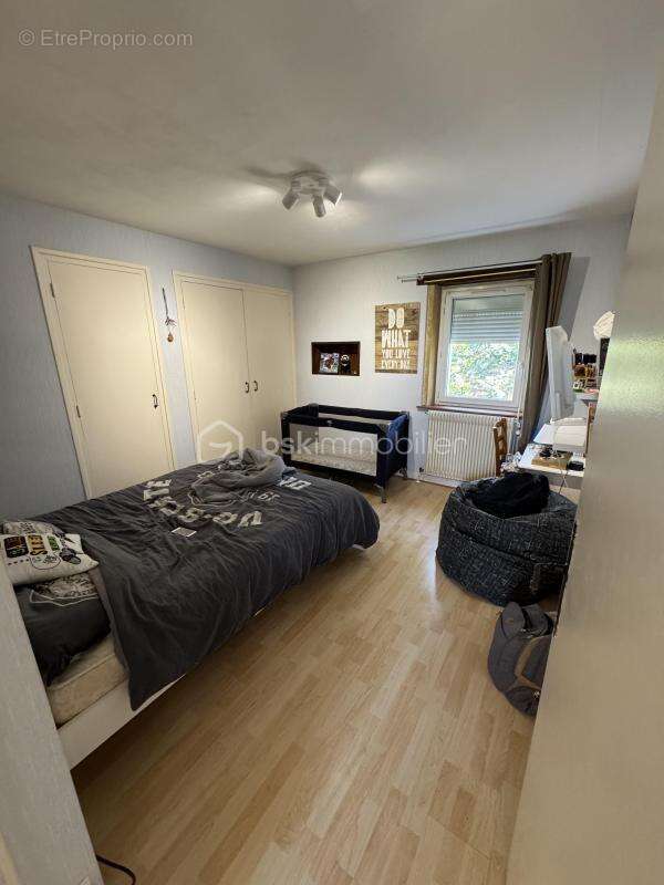 Maison à SAINT-DENIS-DE-CABANNE