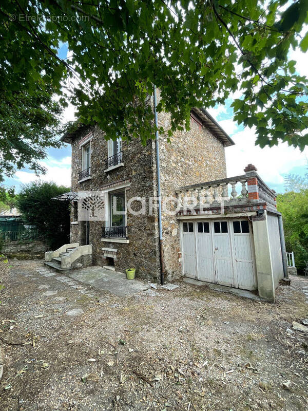 Maison à CONFLANS-SAINTE-HONORINE