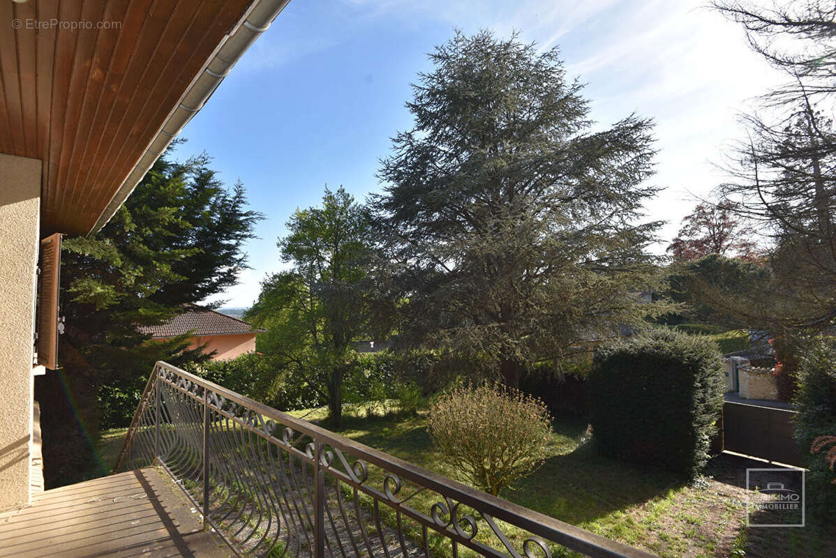 Maison à SAINT-CYR-AU-MONT-D'OR