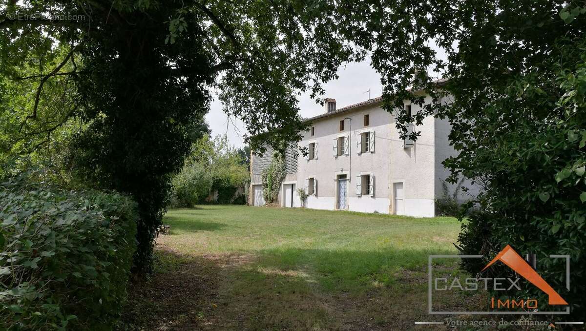 Maison à LESTELLE-DE-SAINT-MARTORY