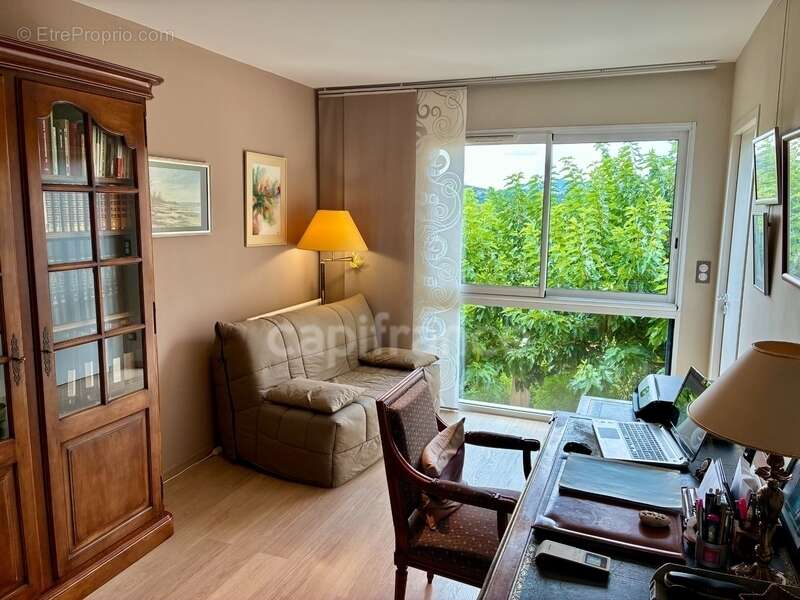 Maison 6 pièces à vendre 6 à SAINT-PIERRE-LA-PALUD - photo 12