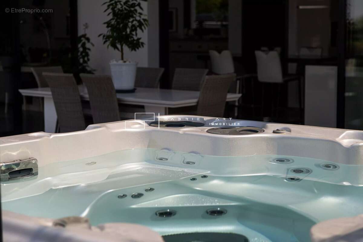 Villa nadine - photo 8