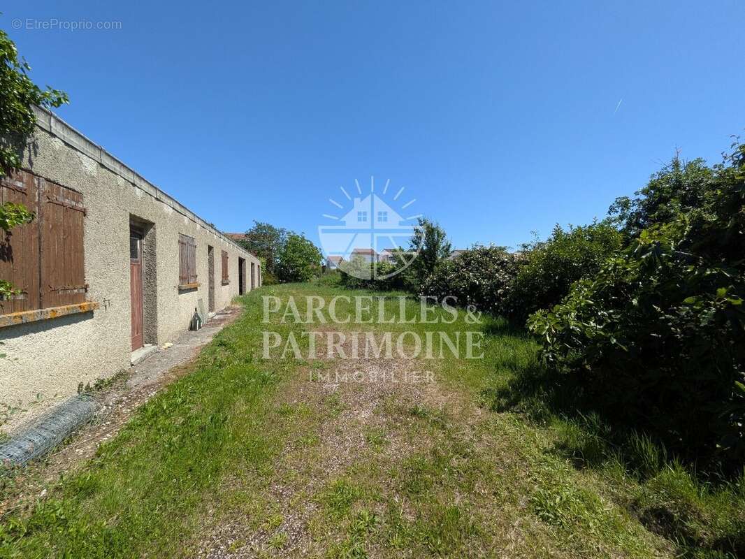 Villate Terrain à viabiliser de 1 350m² - photo 6