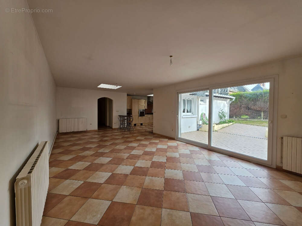 Maison à FONTAINE-LA-MALLET