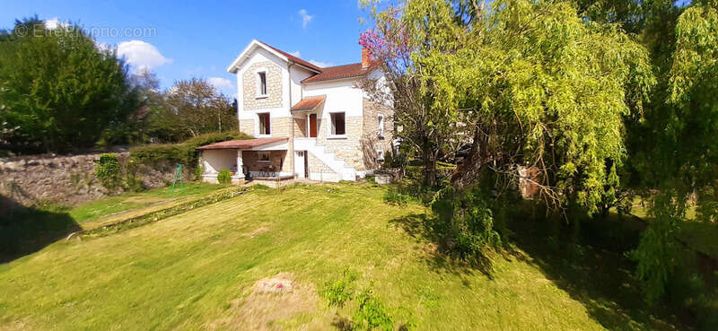 Maison à VILLEFRANCHE-DE-ROUERGUE