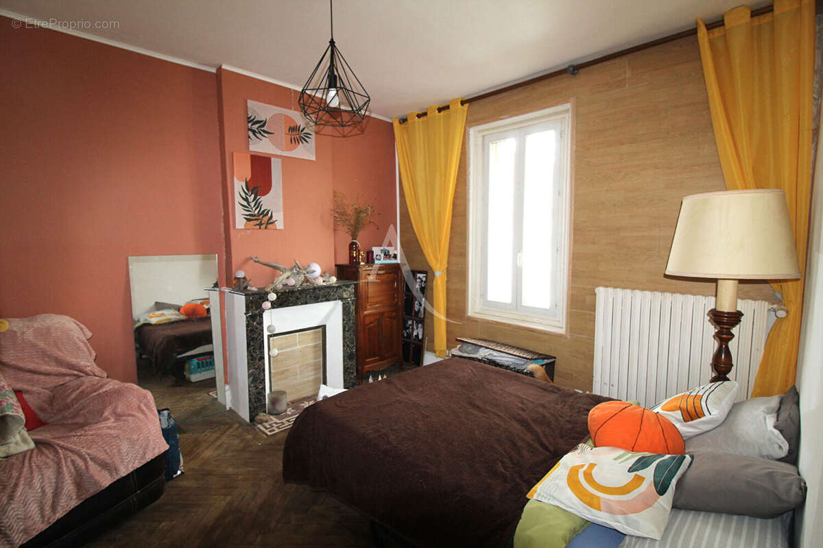 Maison à CHAMBOURG-SUR-INDRE