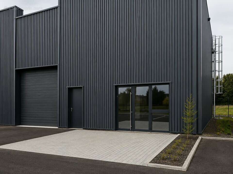 Local d'activite a vendre - photo 2