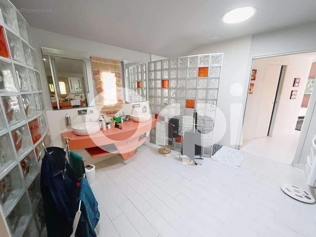 Maison à COSNAC