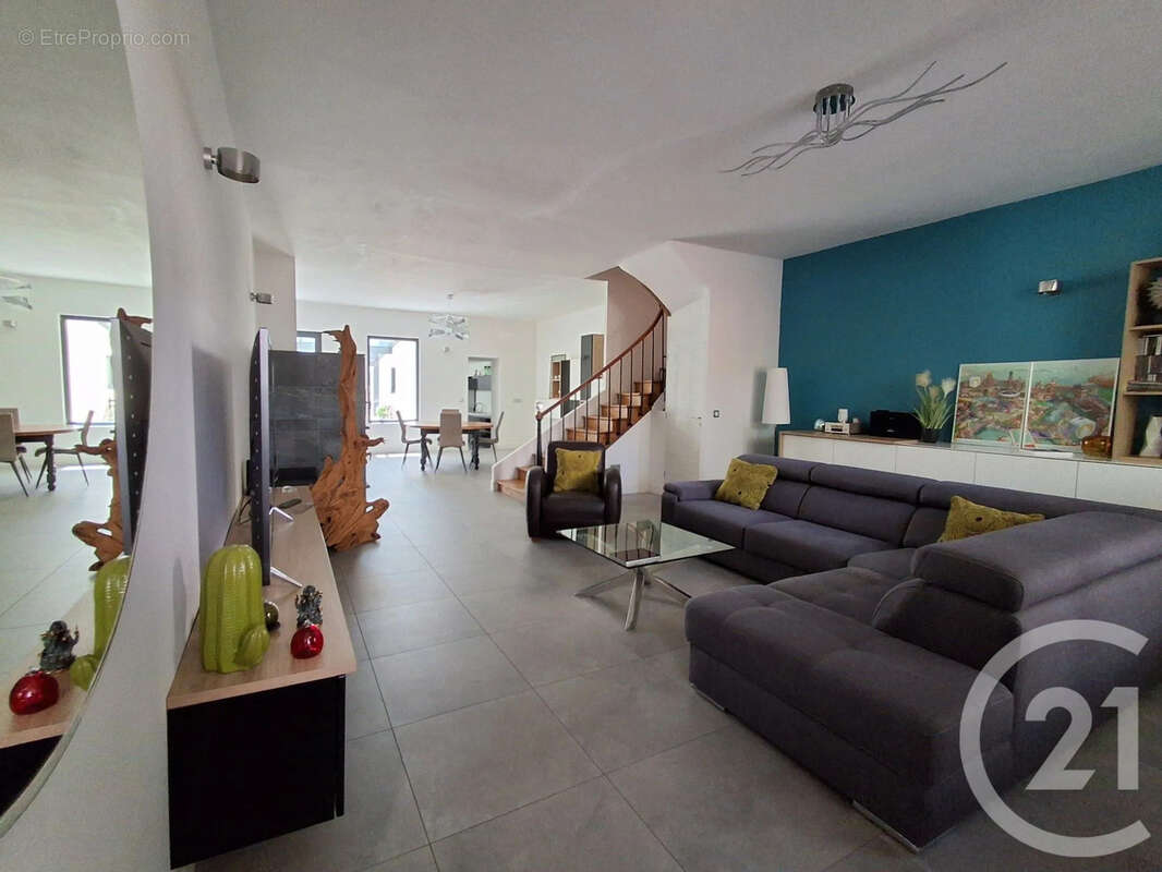 Maison 150 m² à Royan  - photo 3